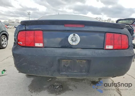 2009 Ford Mustang z USA, uszkodzony, nr VIN 1ZVHT80N795146588